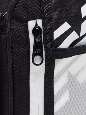 New Balance - performance shoulder bag in black - Image 3