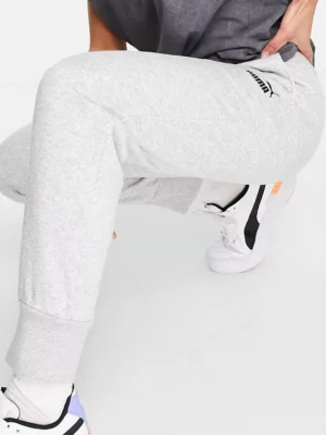 Puma - Essentials joggers in grey - Image 4