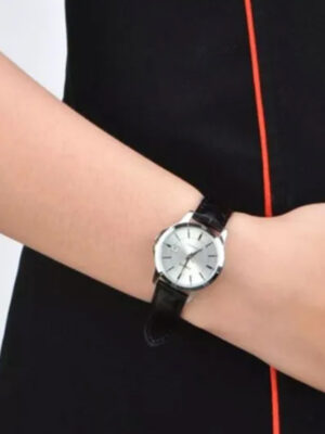 Casio - Men's Water Resistant Analog Watch MTP-V004L-7AUDF - Image 9