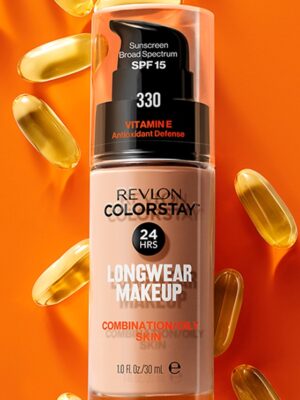 Revlon ColorStay Longwear Makeup for Combination/Oily Skin, SPF 15 - Image 2
