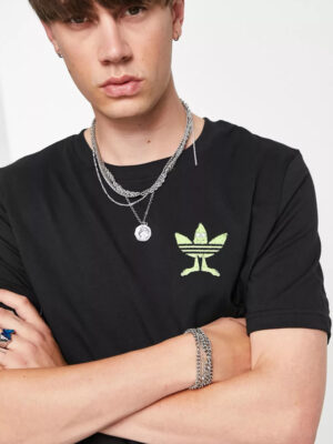 adidas Originals - large trefoil backprint logo t-shirt in black - Image 3